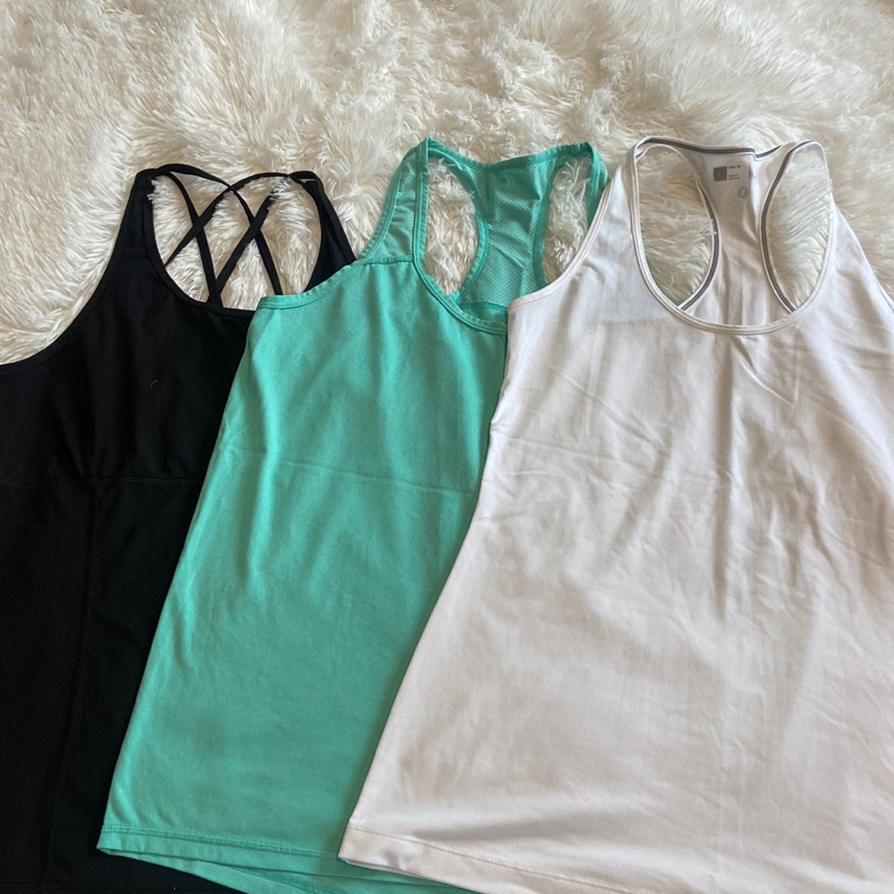 3 workout tanks